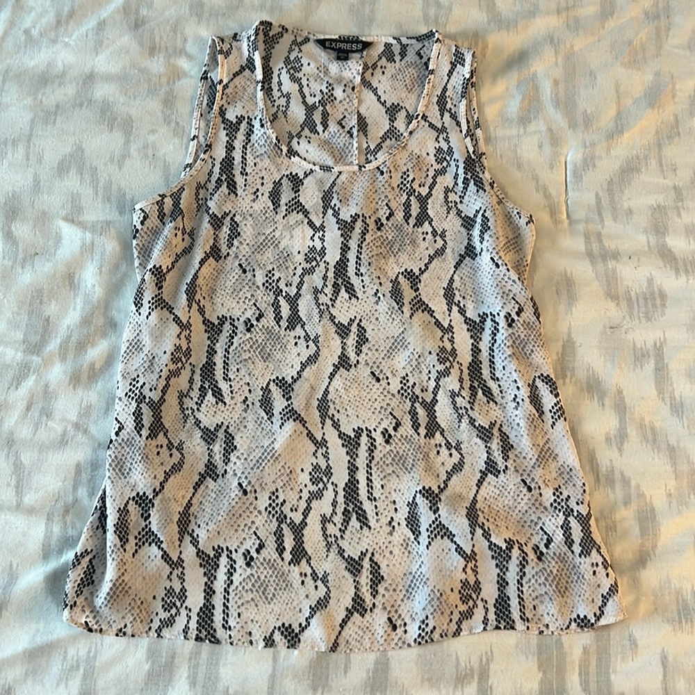 Express tank top, open back